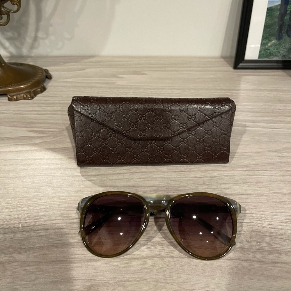 Gucci Olive Round Sunglasses - Picture 3 of 9